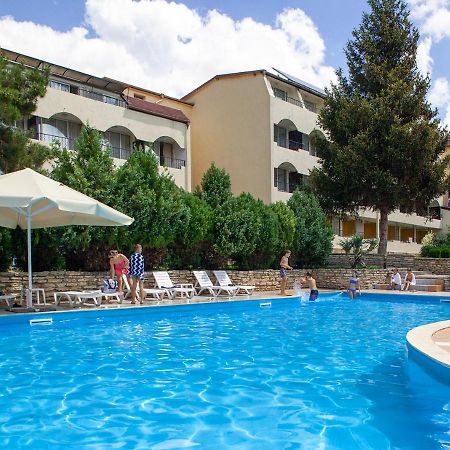 Hotel Naslada Balchik Exterior photo