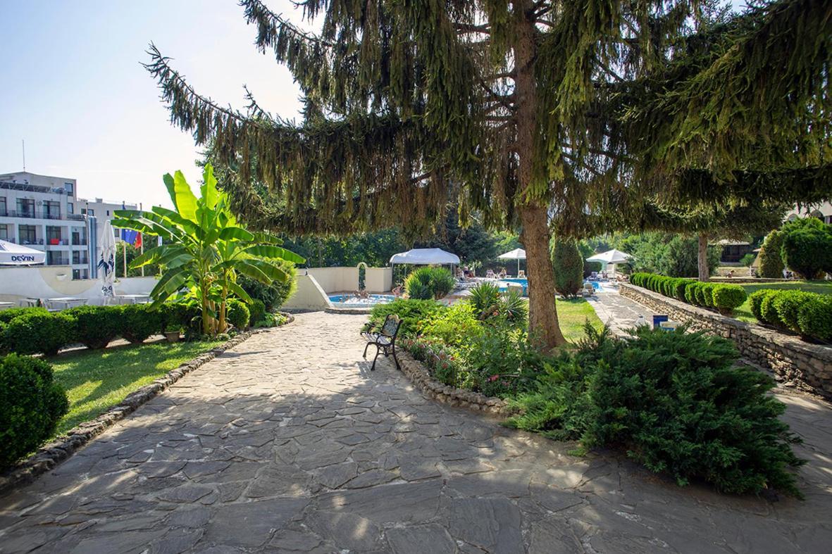 Hotel Naslada Balchik Exterior photo