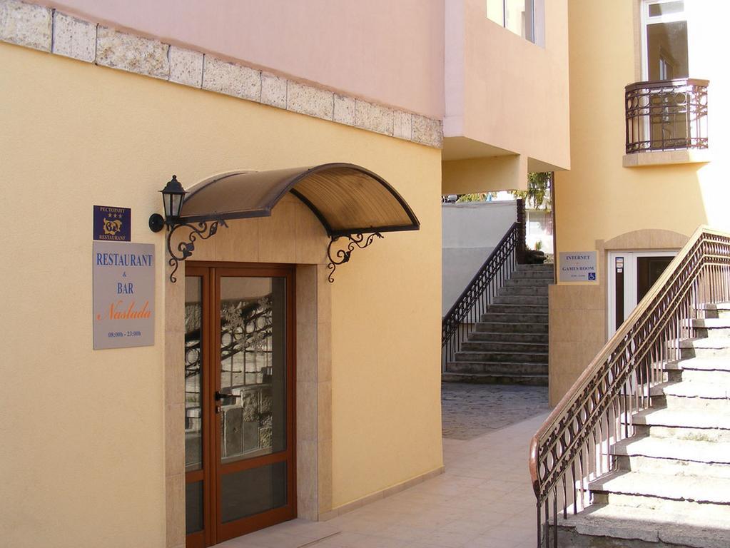 Hotel Naslada Balchik Exterior photo